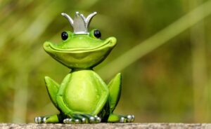 Smiling frog prince figurine
